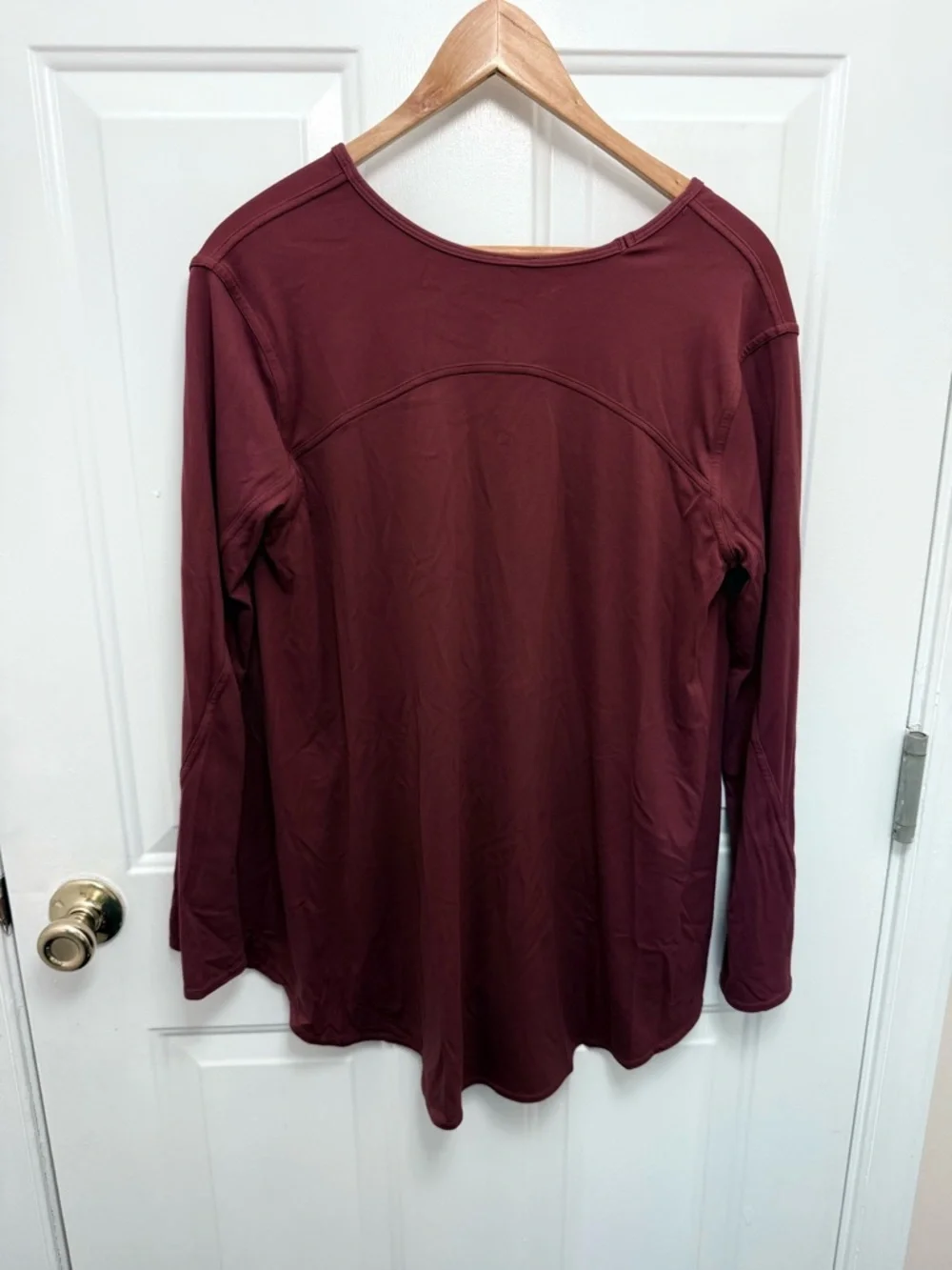 Lululemon Nulu Relaxed-Fit Yoga Long Sleeve Shirt in Burgundy/Rust Size 6
